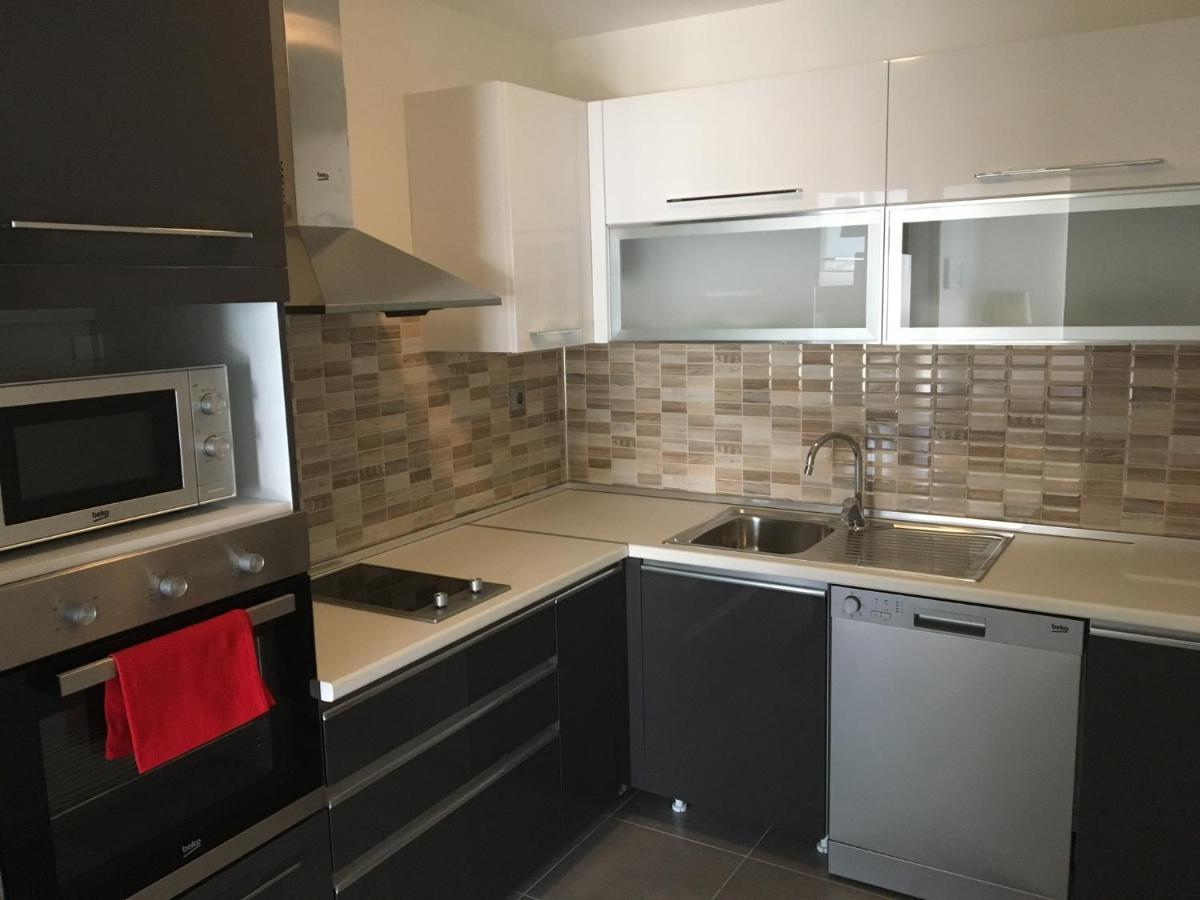 Mdm Sky Apartments Skopje Bagian luar foto